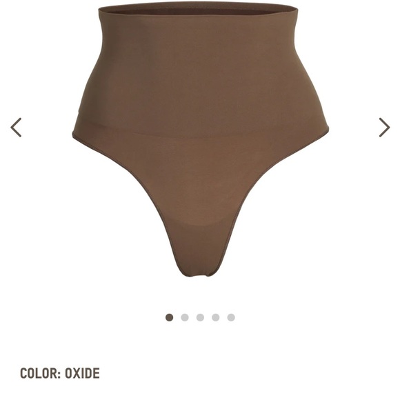 Skims core control thong -new in box
Some
Boxes damaged when delivered - Picture 13 of 15